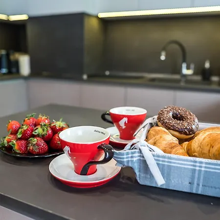 Antique Theatre 4 Daire